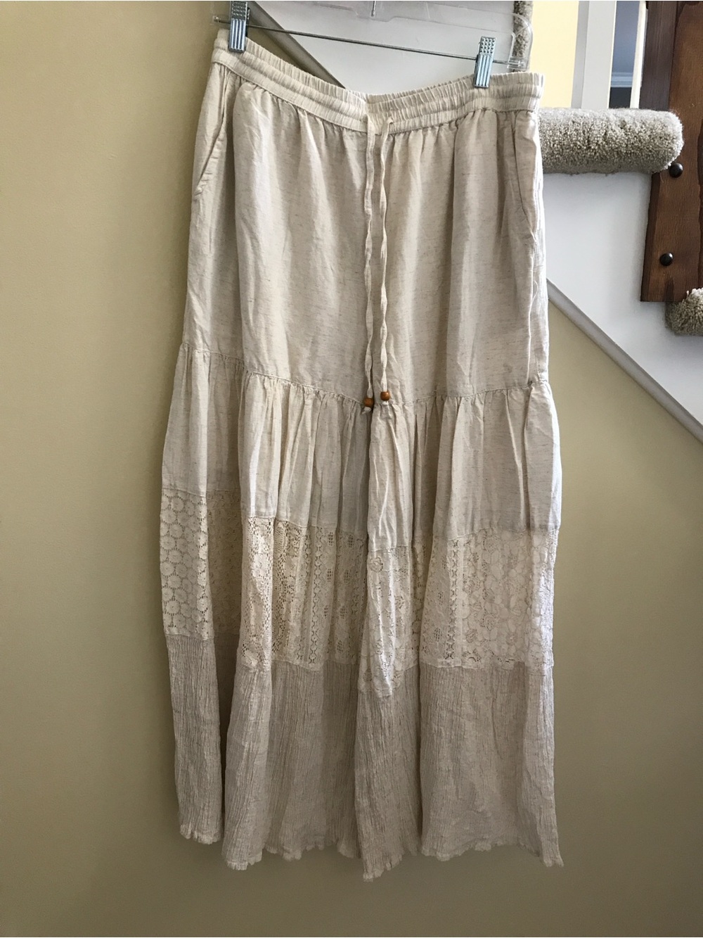 YOUNG THREADS NWT Pants Cream Layered wide leg Size large